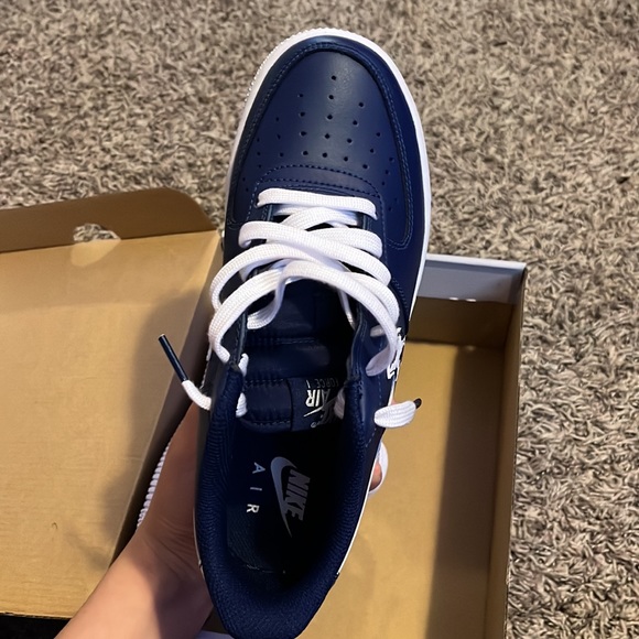 Airforces - Picture 2 of 5